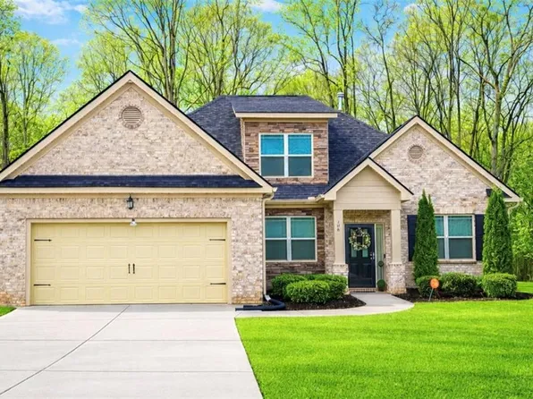 208 Sebastian Cv, Hampton, GA 30228