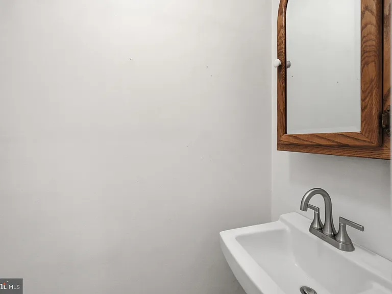 2242 Cartwright Pl — Photo 31