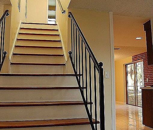 2nd image of 6819 Eden Ln