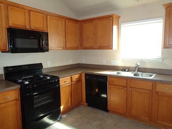 4th image of 7902 Diamond Oak Dr