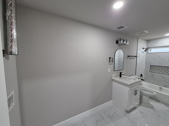 3rd image of 1519 McKee St Unit 2