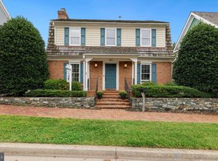 103 Tschiffely Square Rd, Gaithersburg, MD 20878