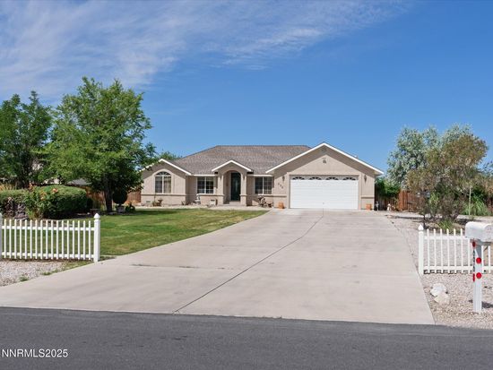 696 Sunrise Ter, Fallon, NV 89406