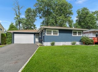 221 Douglas Rd, Roselle, NJ 07203