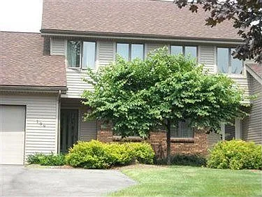 109 Diamond Way photo 1