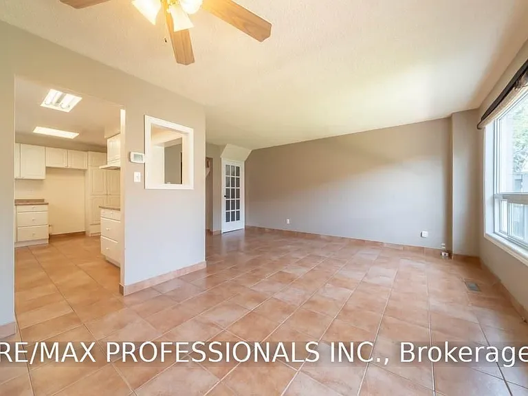 4207 Beacon Ln — Photo 8