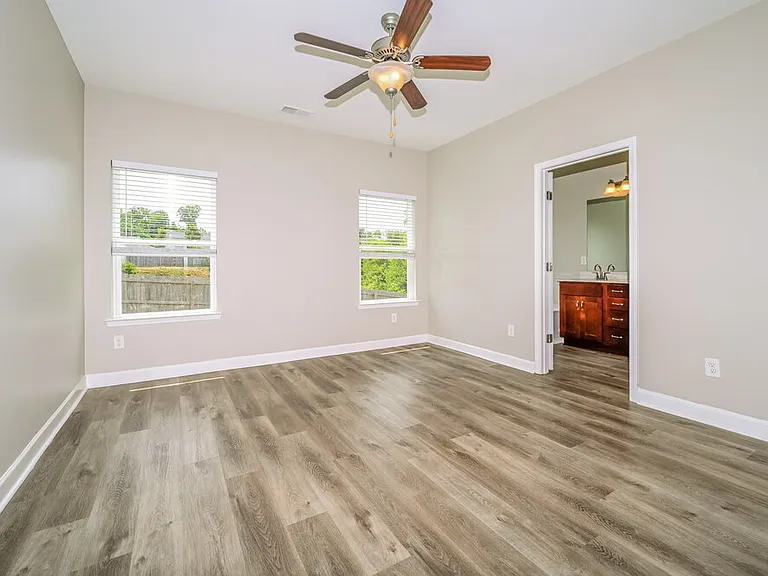 8809 Cressent Glen Ct — Photo 10