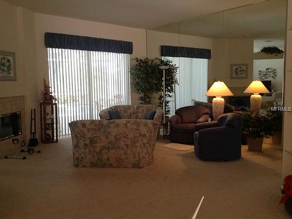 3rd image of 3695 Emerald Ln