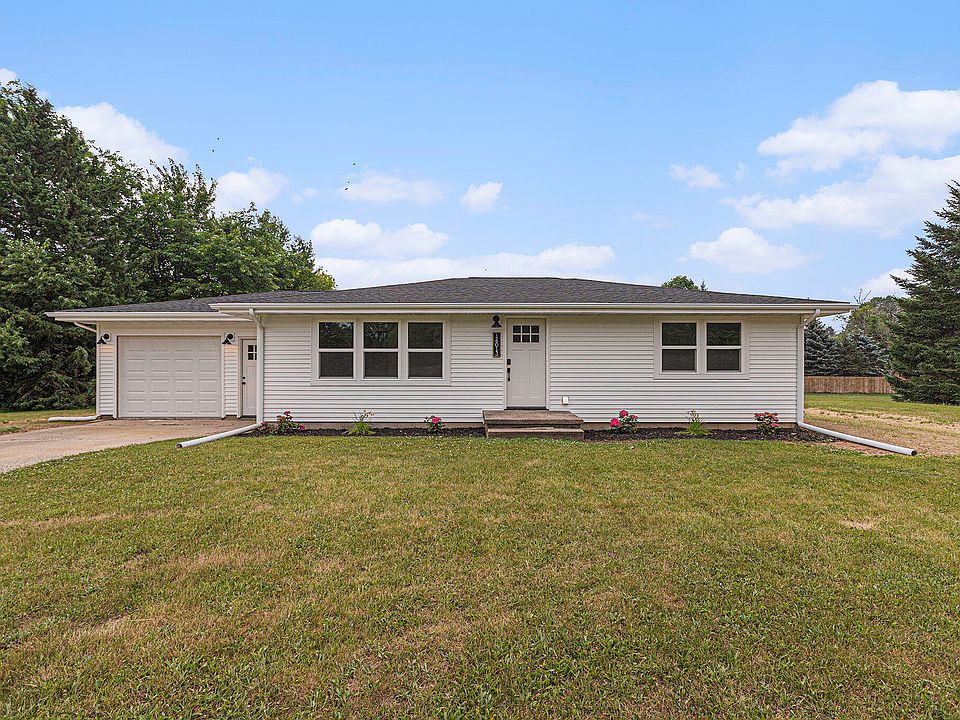 1st image of 16013 Meadowview Dr
