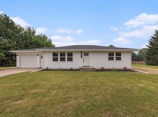 16013 Meadowview Dr, Buchanan, MI 49107