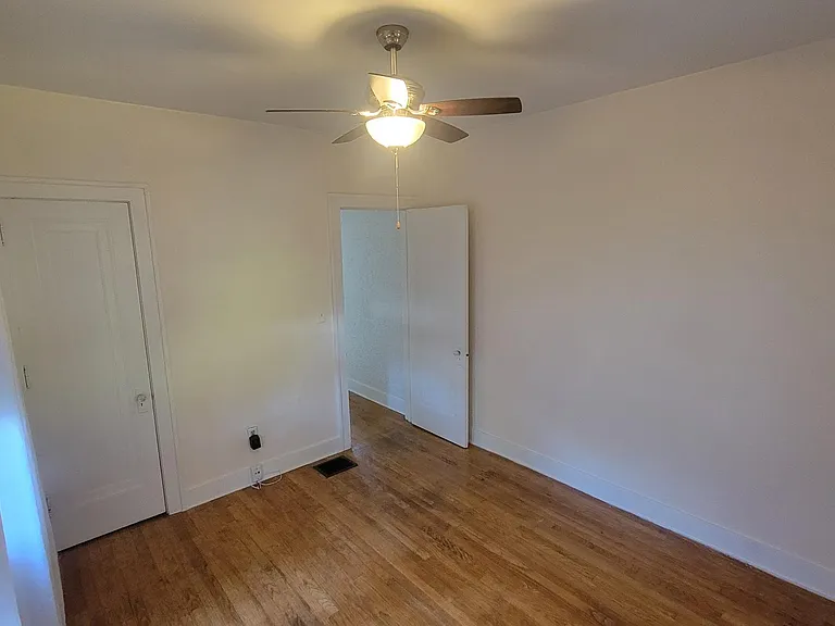 505 Graceland St NE — Photo 18