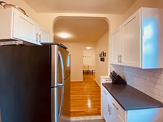 Rented by Silverstein Collection LLC 