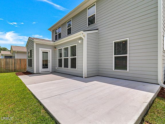 5th image of 264 Wheelhouse Way