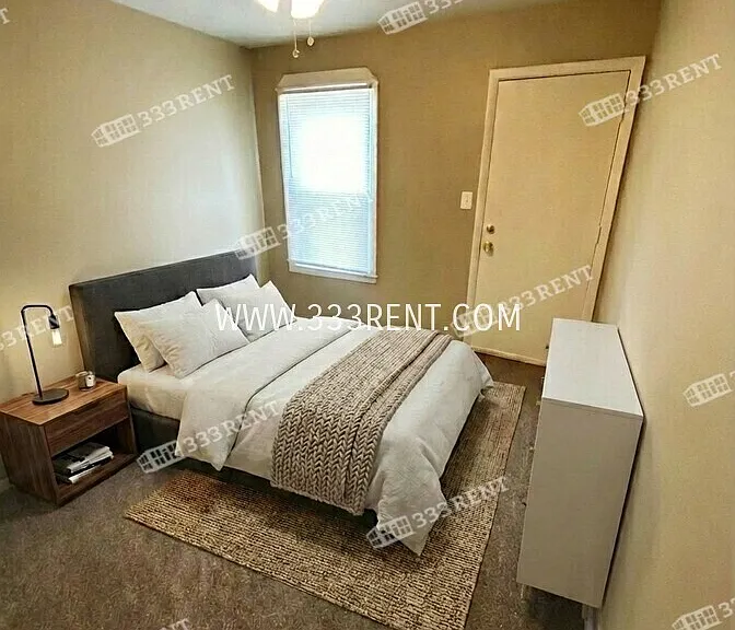 6002 E 153rd Ter #B — Photo 7