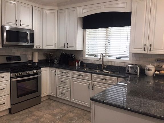 3rd image of 6 Kensington Pl