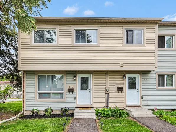 220 Millroad Way, Ottawa, ON K1E 2C9