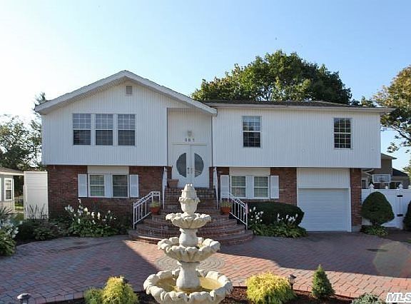 2nd image of 261 Meredith Ln