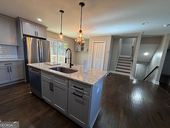 5th image of 2485 Ortega Way
