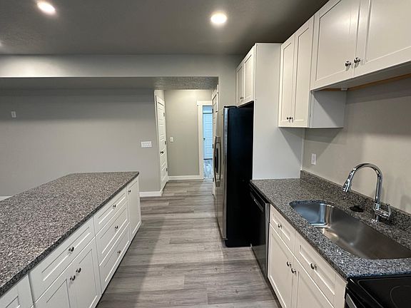 4th image of 8287 S Allison Bend Dr