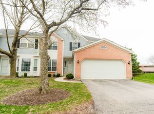 174 Wellington Cir, Gurnee, IL 60031