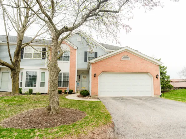 174 Wellington Cir, Gurnee, IL 60031