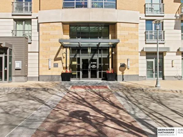 3200 Farnam Ct #3613, Omaha, NE 68131