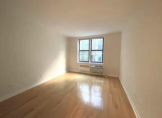 Rented by Douglas Elliman | media 10