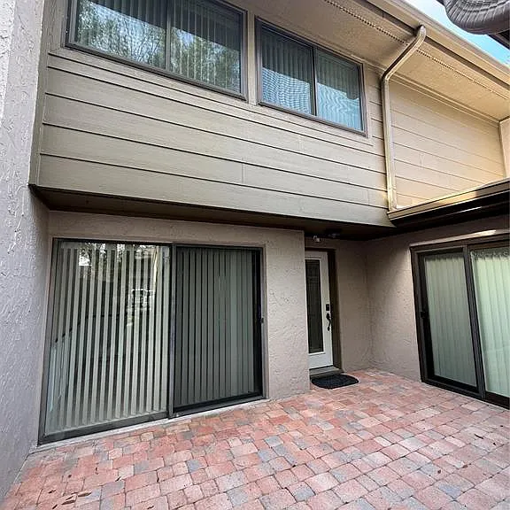 442 Meadowood Blvd — Photo 3