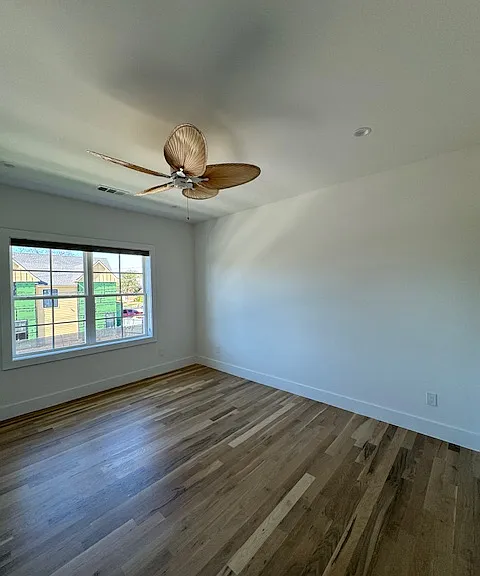 5800 Goodwin Ave — Photo 37