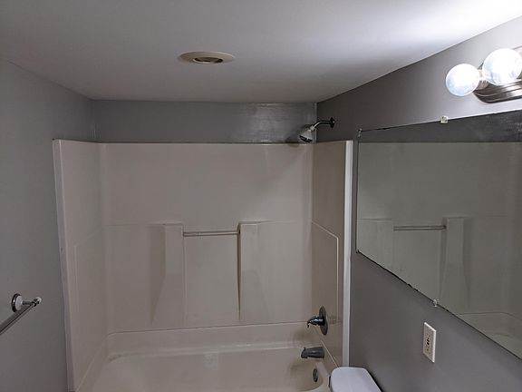 2nd image of 2206 S 5th St