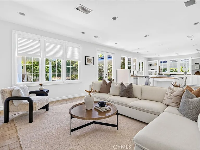 10 Cape Andover — Photo 18