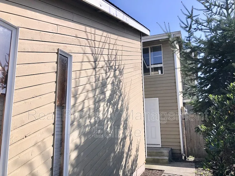 902 28th St NE #902 — Photo 12