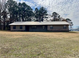 914 Quail Hollow Rd, Dover, AR 72837