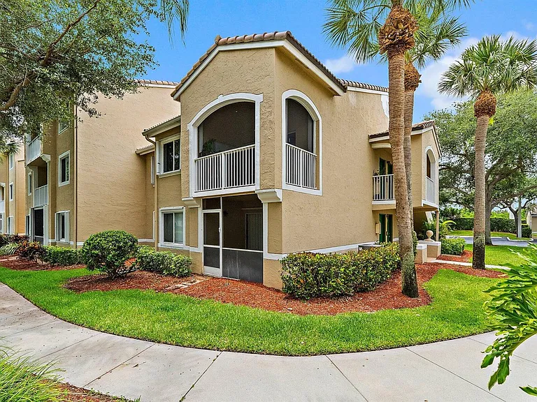 272 Village Blvd #7102 — Photo 43