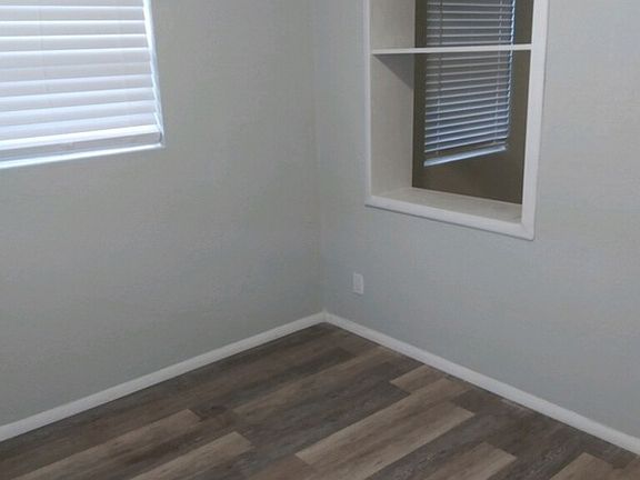 5th image of 3356 Lenox Ave