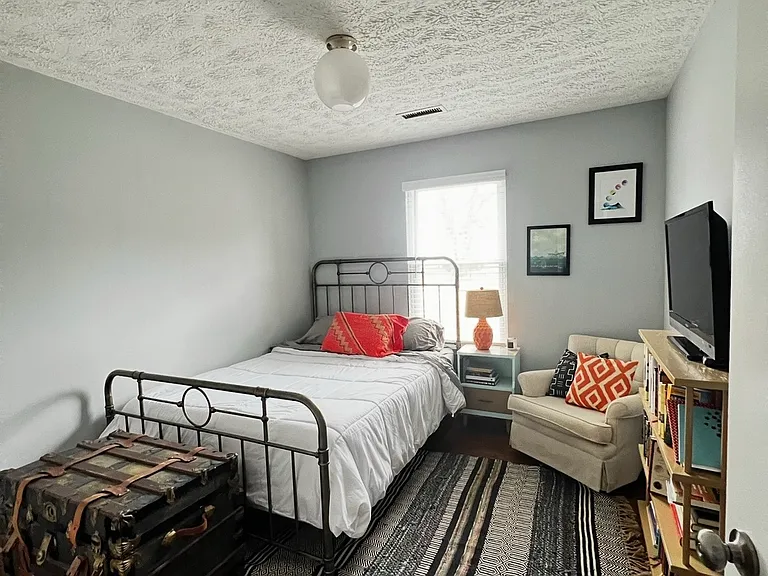2509 Slaydon Dr — Photo 7