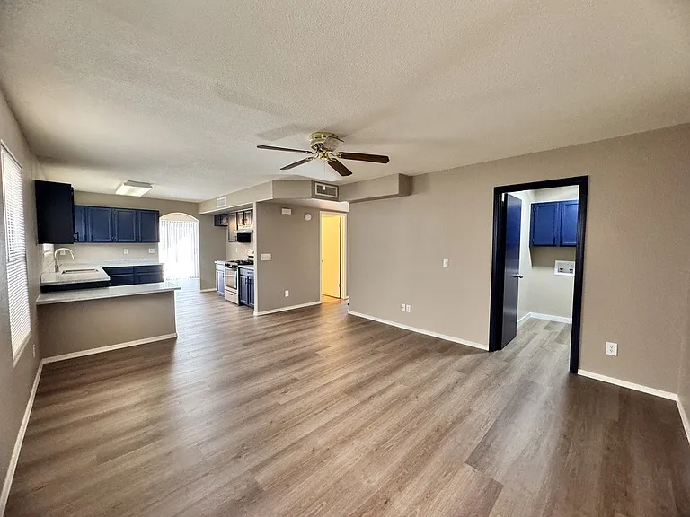 10453 N 76th Dr — Photo 16