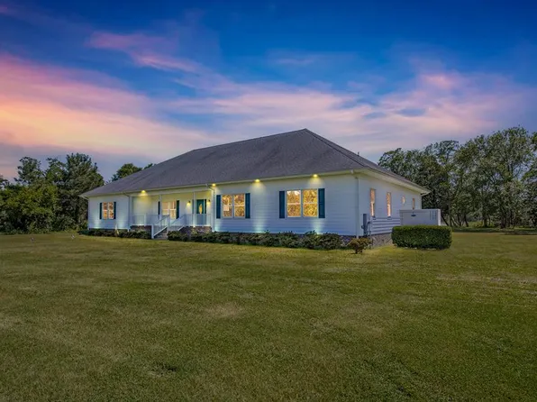 19220 Mink Farm Rd, Onancock, VA 23417