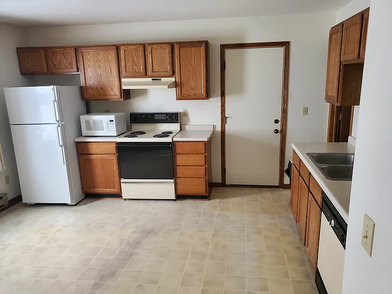 5518 Osborn Dr — Photo 4