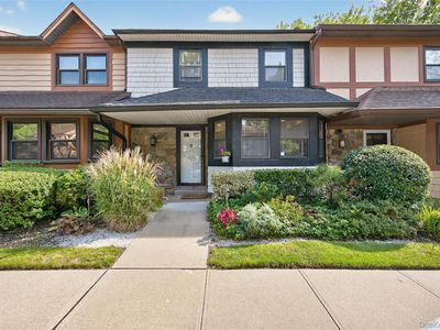 12 Hampton Way, Woodbury, NY, 11797