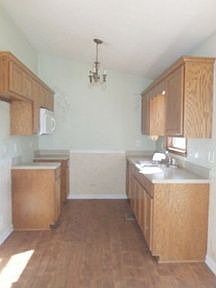 4th image of 3921 Leah Belle Ln