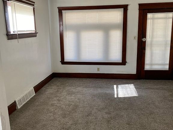 5th image of 2801 E 125th St Unit 1