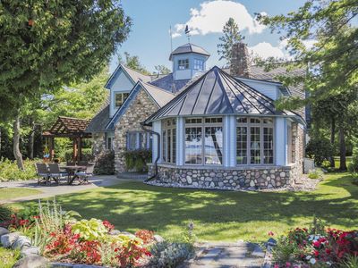 812 Lakeside Dr, Mackinaw City, MI, 49701
