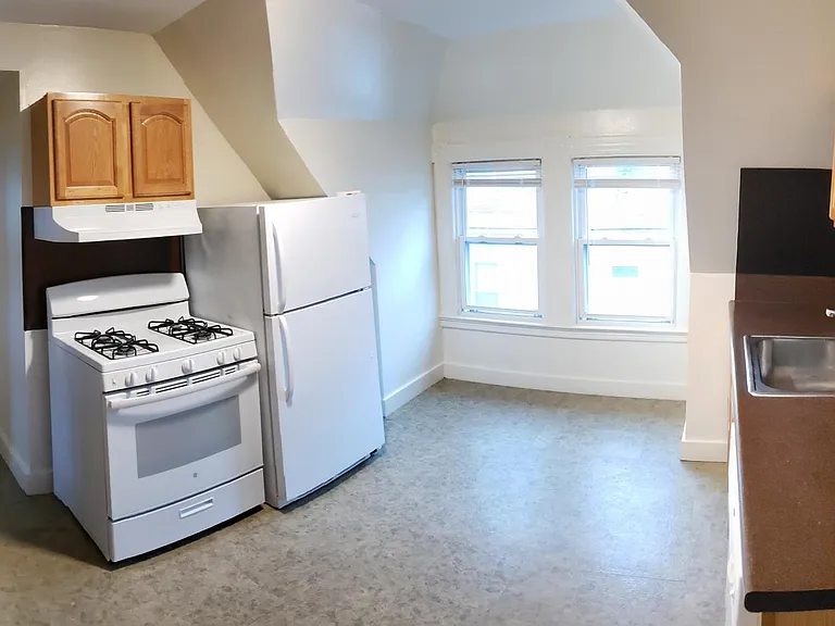 218 Park Rd — Photo 10