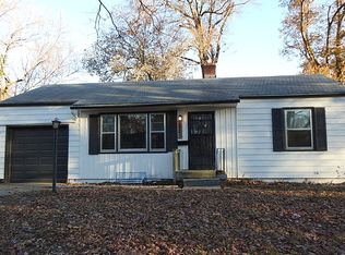 8807 Richards Dr, Raytown, MO 64133