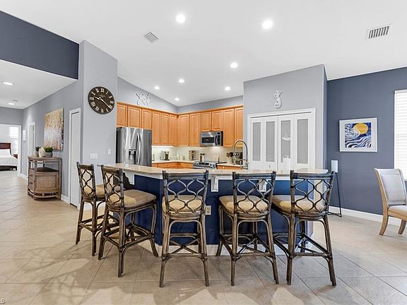 4th image of 12051 BRASSIE CIR #201