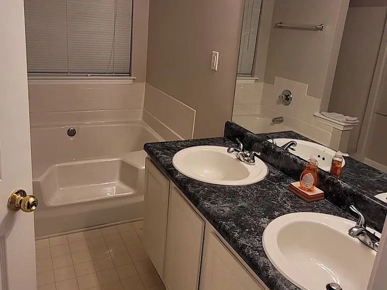 2750 Field Spring Dr — Photo 17
