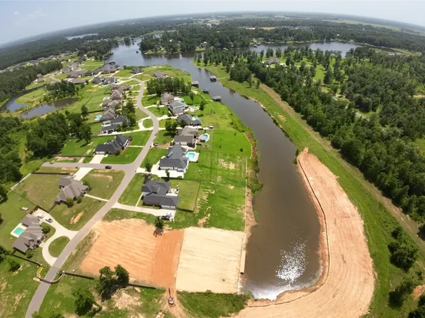 1451 Suwannee Ln #79, Benton, LA 71006