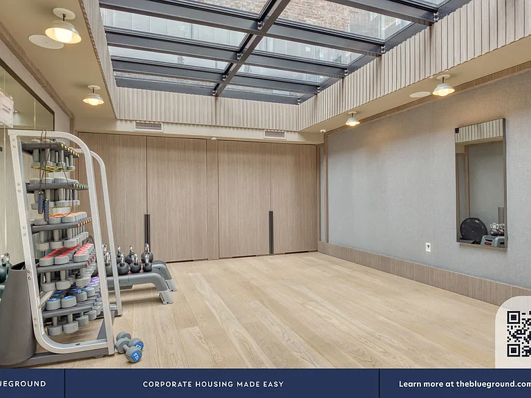 520 W 43rd St #24F — Photo 20