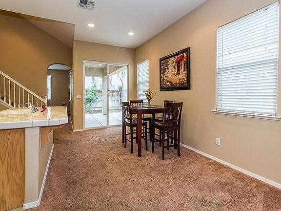 5th image of 1693 Glen Dunbar Ln